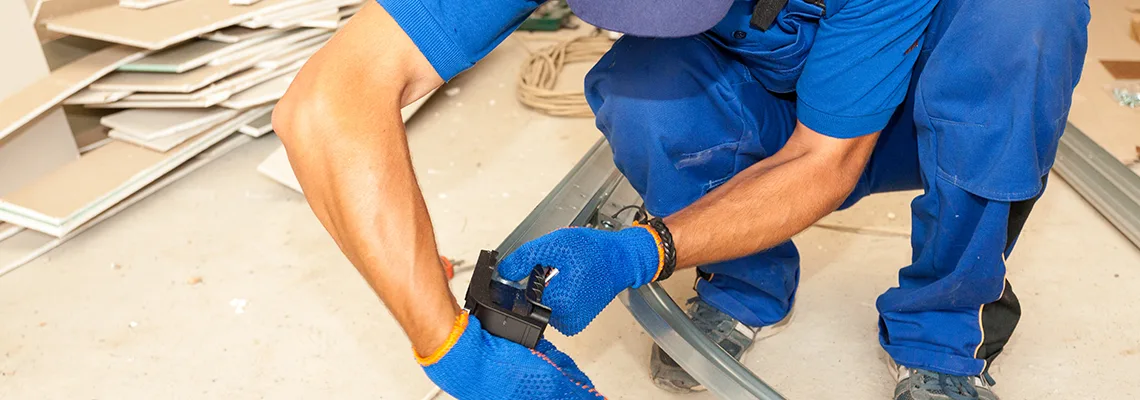 Fix Vinyl Garage Door Loud Noise in Wellington, FL