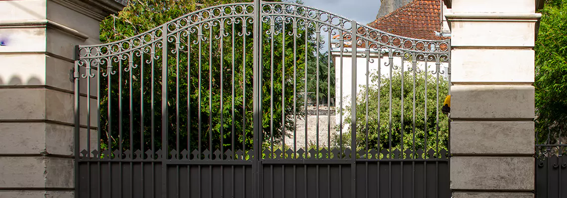 Wooden Swing Gate Repair in Wellington, FL