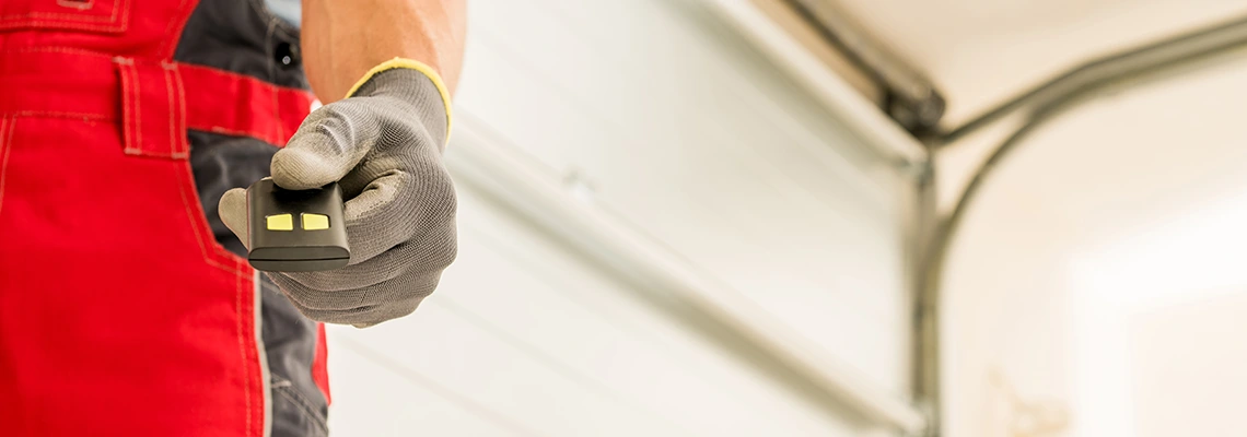 Custom Garage Doors Opener Repair and Installation in Wellington, Florida